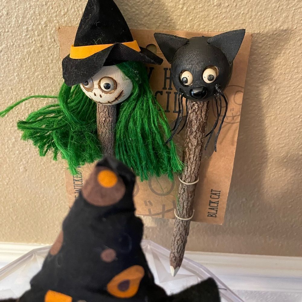 Halloween Bean Bag Characters Witch Cat plus Halloween Pencils Decorations - Picture 3 of 14